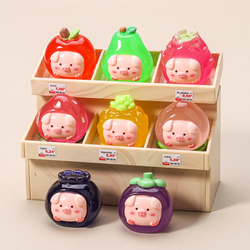8 ชิ้นลูกหมูน่ารักผลไม้ 3D เรซิ่น Charms สําหรับ DIY (7-273)