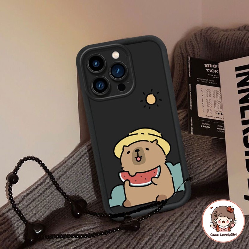 ส่งจากไทย สบายๆ capybara เคส IPhone 16 11 13 14 15pro Max XR 12 13pro 6P 7P 8P Xs Max Fashion Label Soft Phone Case