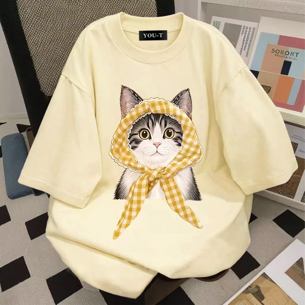 T42.SHOP🌸 เสื้อสีฟอก เสื้อน่ารัก สื้อยืด oversize รูปแบบถนน โคตรนุ่ม ผ้าคอตตอน ลาย "yellow cat" สินค้าใหม่ 📦พร้อมส่ง