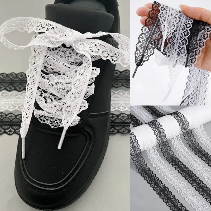 สายเชือกรองเท้าแฟชั่น กว้าง 2.9 ซม. ออกแบบมาเพื่อความสะดวกของผู้หญิง เหมาะกับรองเท้าสเกตเตอร์สีดำและขาว อุปกรณ์เสริมแต่งรองเท้า