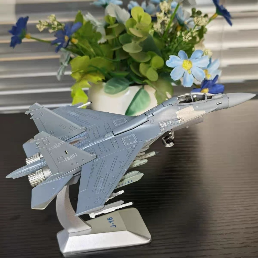 1: 100 J-16D Fighter J-16 รุ่นรวมจําลองเครื่องบินทหารเครื่องประดับ Veteran Warriors ของที่ระลึก