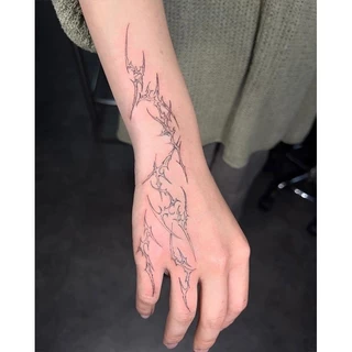 สติกเกอร์รอยสักเพชรหนามลายเซ็กซี่สำหรับข้อมือ กันน้ำได้ ทนนานถึง 15 วัน