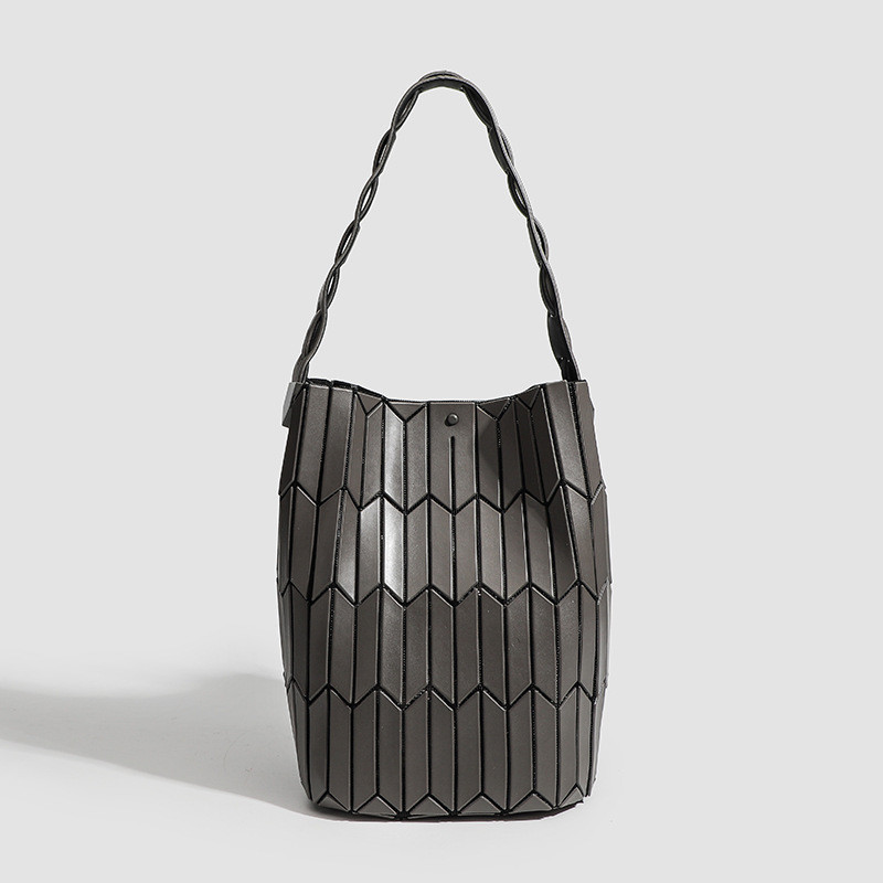 2024 สไตล์ใหม่อินเทรนด์ Niche Design Geometric Rhombus การจับคู่สีถังกระเป๋า All-Match ตะกร้าผักแบบพกพา One-Shoul