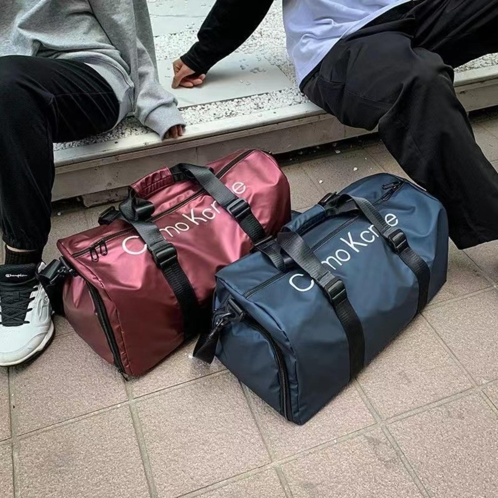 กระเป๋าเดินทางใบใหญ่ พร้อมส่ง ใส่ของได้เยอะ ใส่เสื้อผ้าฟุตบอลขนาด 48x25x22 ซม