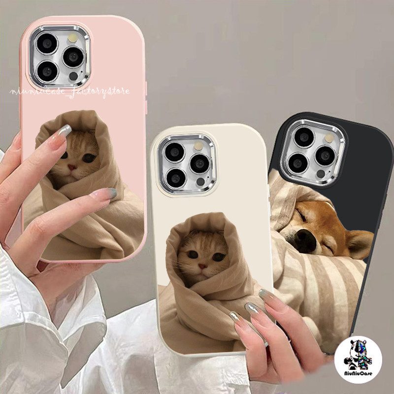 เคสไอโฟน สำหรับ iPhone 13 12 14 11 15 Pro Max XR X 7 Plus XS Quilt Kitten ลายกรอบโลหะน่ารักเคส กันกระแทกและเลนส์ป้องกัน