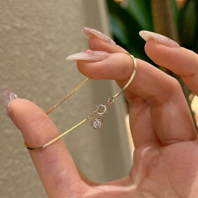 สินค้าเหล็กไทเทเนียมไม่จางหาย!จี้เงินสร้อยข้อมือกระดูกงูฟองหญิงสไตล์ใหม่แสงหรูหรานิชประณีตเรียบง่ายซ้อน