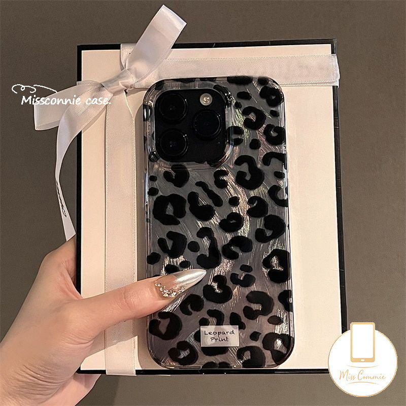 ​สําหรับrealme C25Y C65 C17 5s 9i 5 11 7 5i 6i C51 C21Y C51s C11 หมายเหตุ 50 C61 C30 C20 C25s C67 C12 C15 C33 C55 C35 เสือดาวรักC21 สร้อยข้อมือC35 เสือดาวพิมพ์ เคส