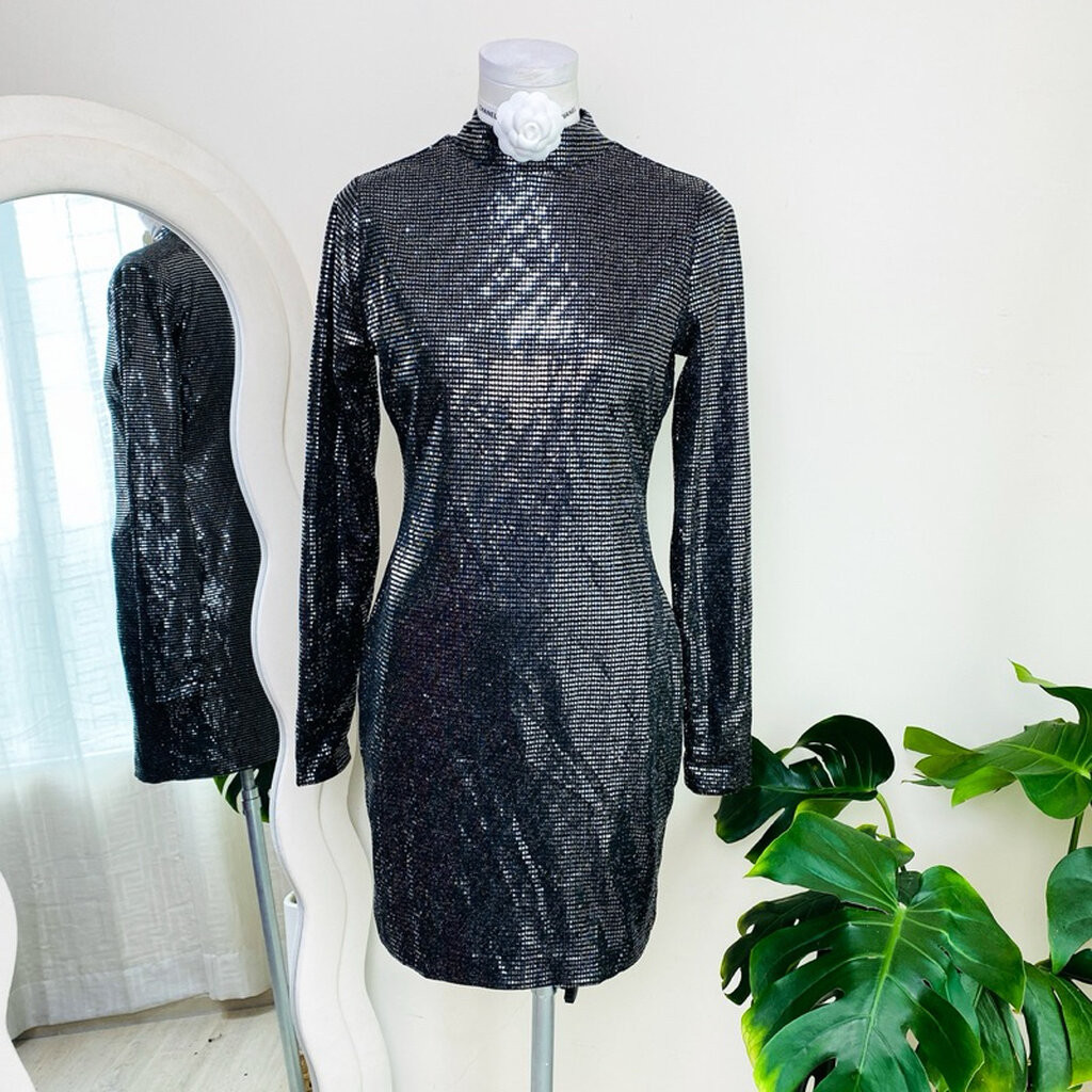 ไซด์ M แบรนด์ Meshki แท้ 100%🌸เดรส คอปีน งานเกล็ดวิบวับ สีดำ เมทาลิค ใส่ออกงาน ทรงเข้ารูป เดรสออกงาน