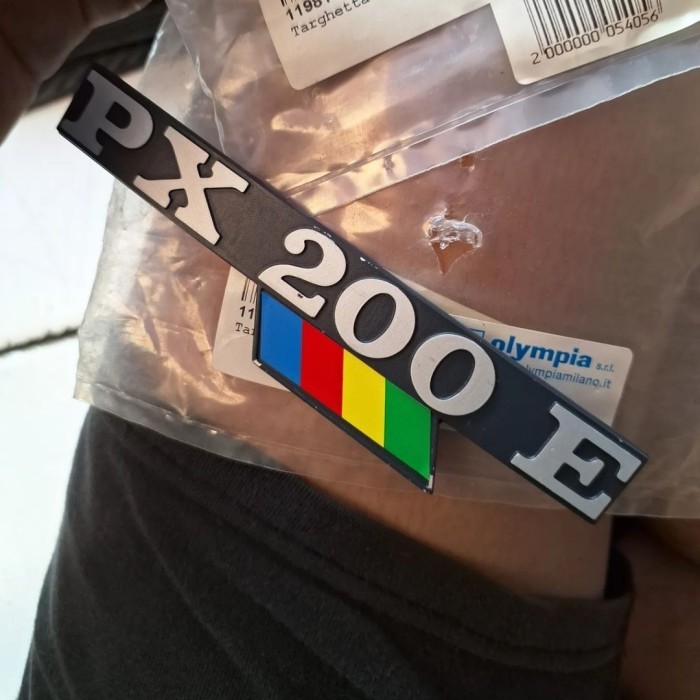 1 ตราสัญลักษณ์ vespa px200e arobaleno โดย olympia italy nos kerut ดั้งเดิม