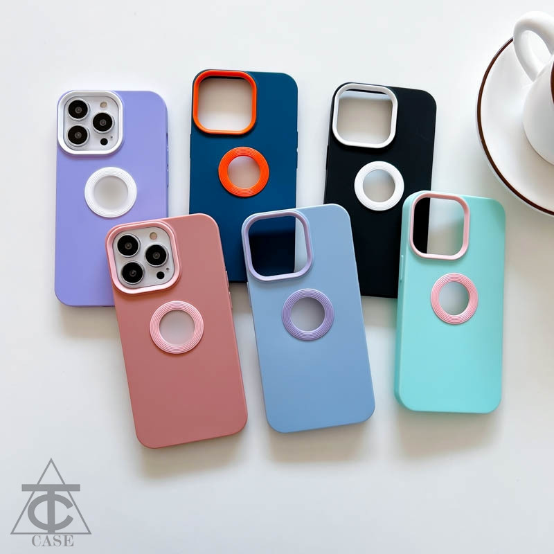 เคสมาการองโลโก้แบบกลวงสีตัดกัน For iPhone 11 13 14 12 15 16 Pro Max 16pro 15promax 14promax ป้องกันลายนิ้วมือกันกระแทก