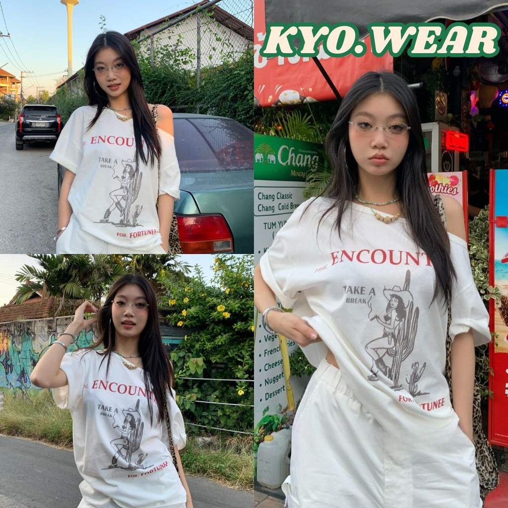 KYO 🌸 เสื้อขาว เสื้อแฟชั่นปาดไหล่ ผู้หญิง  ทรงOversize แมทช์ง่าย ได้ทุกลุค น่ารักละมุน ใส่สบาย ผ้านิ่ม"ENCOUNTER" ​​​