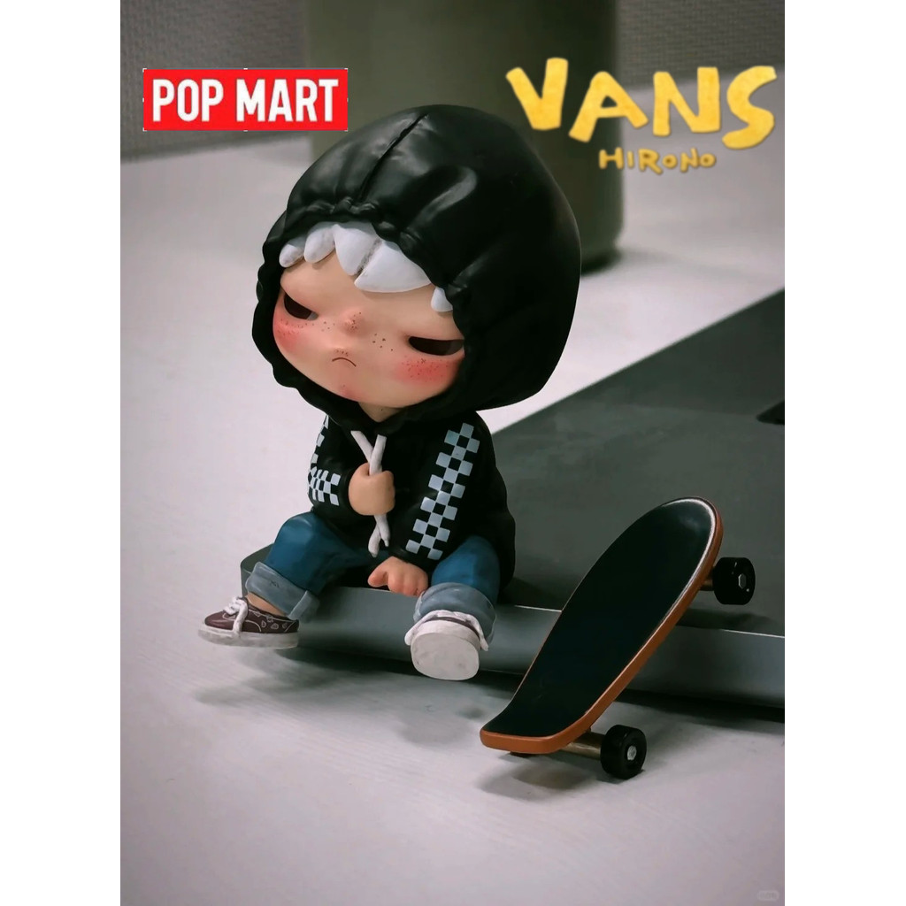 Popmart ของแท้จุด VANS & hirono แบรนด์ร่วมแขวนการ์ดรุ่นลิมิเต็ดอิดิชั่น