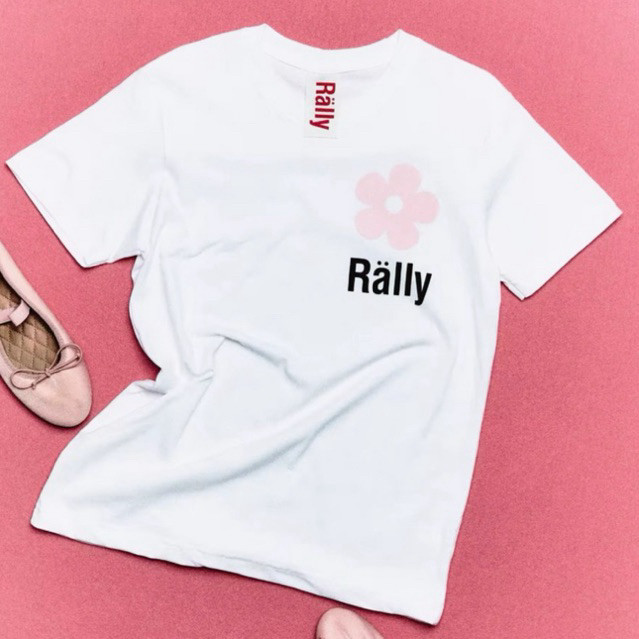 RALLY Flower Tee - เสื้อยืดสกรีนลายดอกไม้ Rally ของแท้ tee