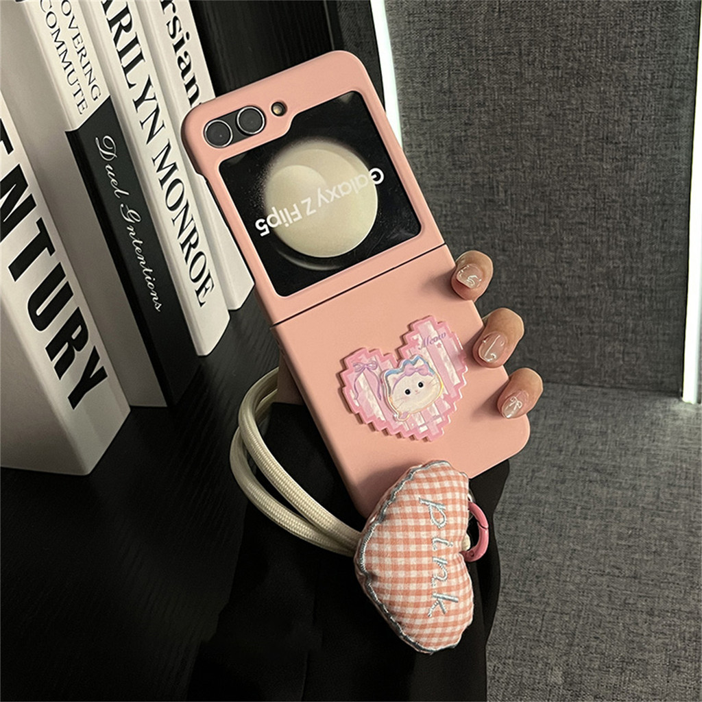 Luken ใหม่เกาหลี ins สีชมพู Latiice Love Heart Cat เคสโทรศัพท์พร้อมสายคล้องมือสําหรับ Galaxy Z Flip5
