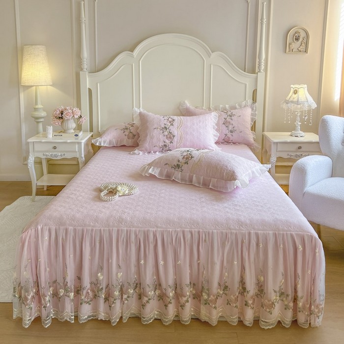 ปลอกคลุมเตียงผ้าถักนุ่ม ลายดอกไม้ปักมินิ ผ้านวมบุหนานุ่ม สไตล์เจ้าหญิงลูกเรือหรู - รูปที่ 3