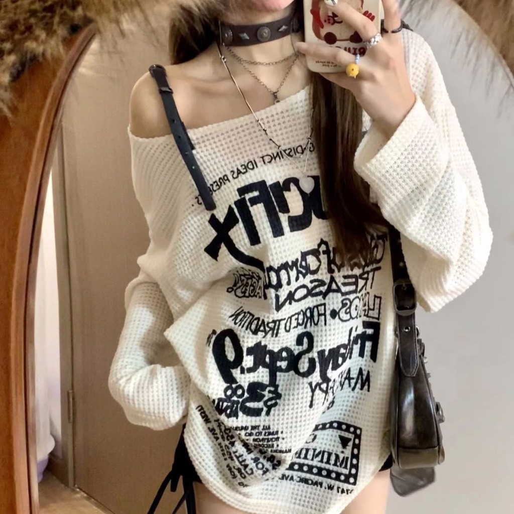 พิมพ์ตัวอักษรหวานเสื้อยืดแขนยาวปิดไหล่สไตล์ใหม่สำหรับฤดูใบไม้ผลิและฤดูร้อนหลวม ๆ บนสุดอินเทรนด์จัดส่งในกรุงเทพฯ