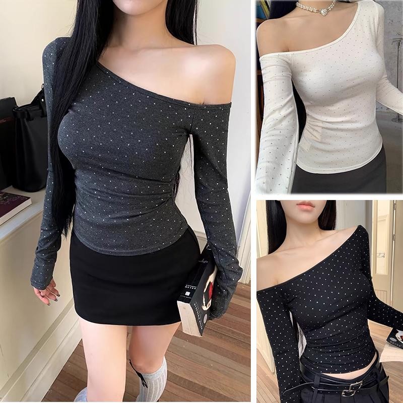 BIMI เสื้อยืด ไหล่เฉียง แขนยาว ดีไซน์อเมริกัน สำหรับผู้หญิง สินค้าใหม่ฤดูร้อน สาวฮอต เปิดไหล่ เสื้อสลิมฟิต สไตล์