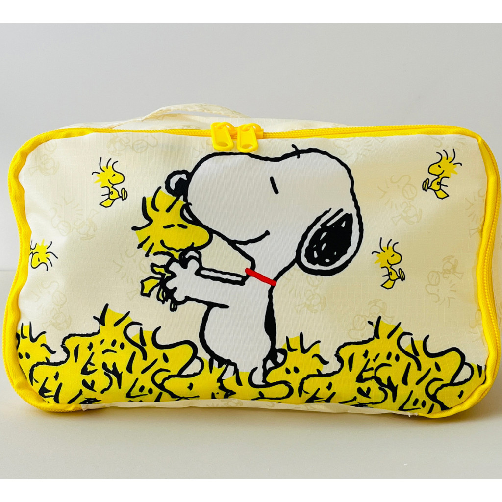 Snoopy 3ชิ้นญี่ปุ่นการ์ตูนน่ารักลูกสุนัขพิมพ์กระเป๋าถุงเก็บเครื่องสำอางชุดสามชิ้นกลางแจ้งเสื้อผ้าย่อยบรรจุกระเป๋าเดินทาง