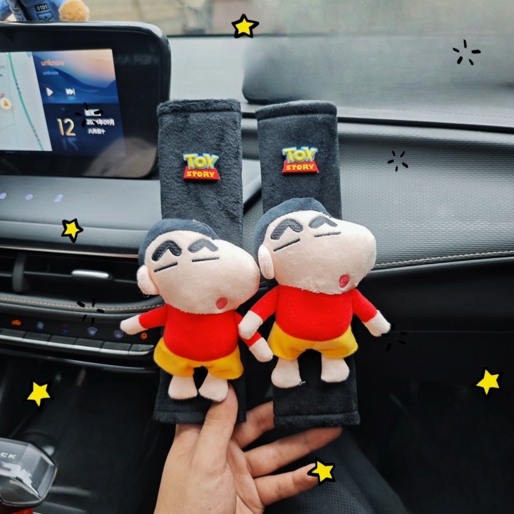 2 ชิ้น Crayon Shin-chan Car Seatbelt Cover แผ่นรองไหล่สําหรับรถยนต์ Seatbelt