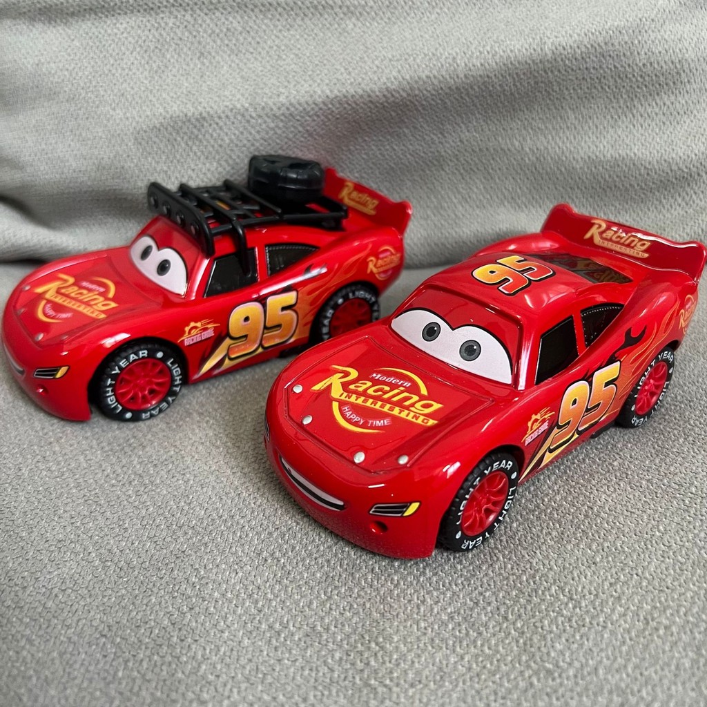 รถยนต์ของเล่น D iecast รถ Lightning McQueen รุ่น3D แสงเพลง