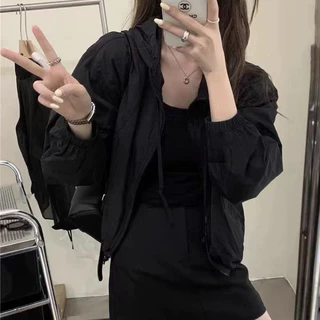 🧥แจ็คเก็ตสั้นผู้หญิง สีทึบ ดีไซน์หรู เนื้อบางเบา ดรอว์สตริง ปรับเอวได้ ใส่ได้ทุกวัน กันลม ราคาถูก M L【SY】