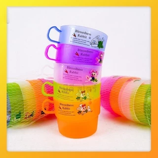 JIE HOME 5ใบครับ แก้วน้ำมีหูพลาสติกสำหรับเด็ก น่ารักมากครับ แก้วน้ำแจกเด็ก แก้วน้ำ แก้วน้ำพลาสติก แก้วน้ำสำหรับแจกเด็ก