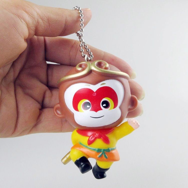 Journey to the West Monkey King Monkey King พวงกุญแจโซ่ตุ๊กตาเบเกอรี่ตกแต่งการ์ตูนรถที่นั่งกระเป๋าจี