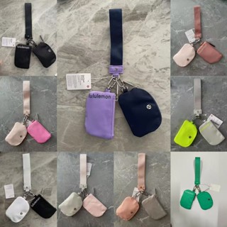 Lulu Hands-Free wristlet Wallet-กระเป๋าใส่เหรียญน้ำหนักเบากั…