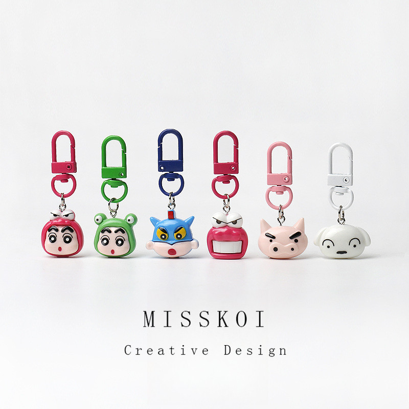 MISSKOI การ์ตูนน่ารักเครยอนชินจังพวงกุญแจจี้กระเป๋าน่ารักเครื่องประดับสนุกตลก