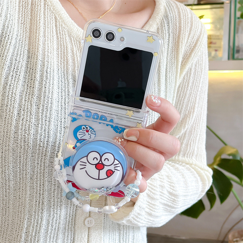 SAMSUNG การ์ตูนโดราเอมอนวงเล็บสร้อยข้อมือเคสโทรศัพท์สําหรับSamsung Z Flip 7 3 4 5 6 Flip6 ZFlip6 Clear Hard PCกันกระแทก - รูปที่ 4