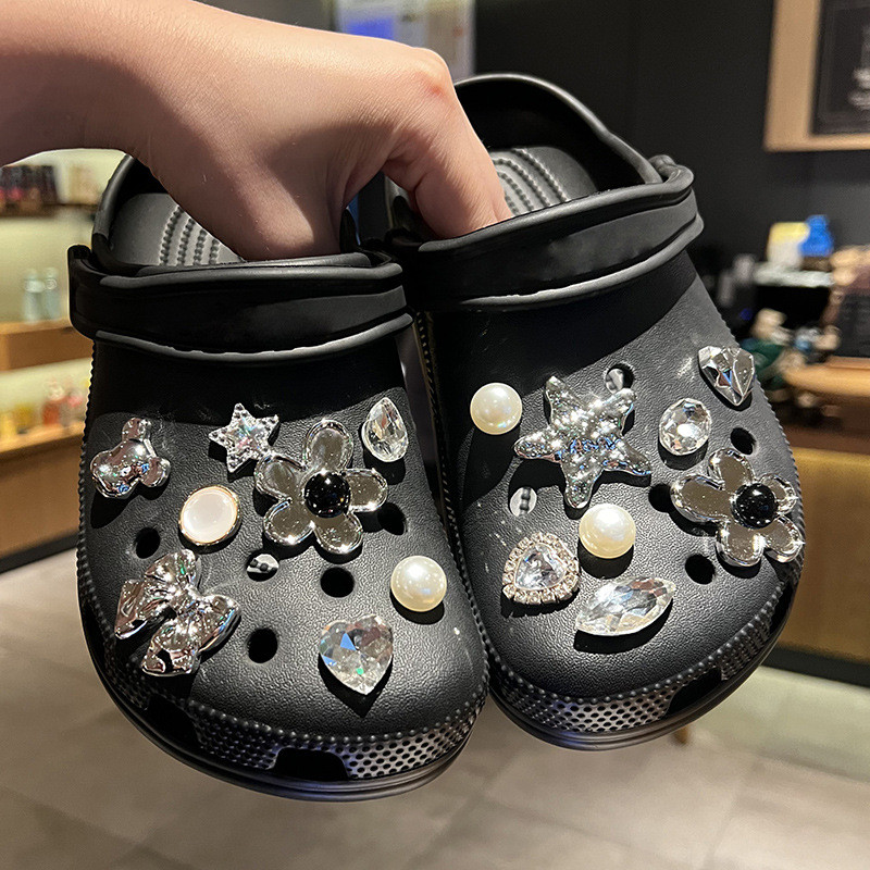 เกาหลี Pearl Bow jibitz ชุดดอกไม้ไฟฟ้า Jibits สําหรับ Crocks Pearl croccs Charm Pentagram Croc Desig