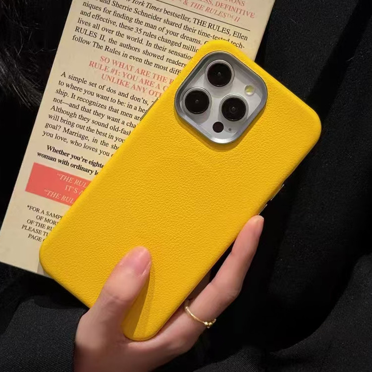 เครื่องหนัง ซิลิโคนนิ่ม เคสโทรศัพท์มือถือแบบนิ่ม สีทึบ เคสไอโฟน สําหรับiPhone 16 15 14 13 12 11 Pro Max 14 15 16 Plus