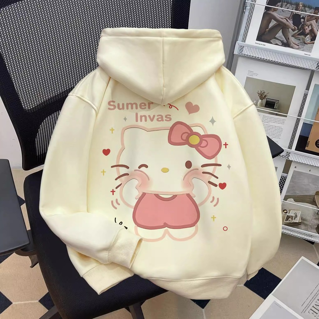 เสื้อแขนยาว Hello Kitty สไตล์วิทยาลัยสำหรับฤดูหนาว ออกแบบมาอย่างน่ารักและอบอุ่น – โปรปัง