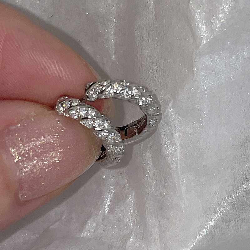 S925 เงินหรูหรา High-End อินเทรนด์ Twist Zircon ธรรมดาวงกลมหูหัวเข็มขัดวงกลม Classy ฤดูใบไม้ร่วงฤดูหนาวต่างหู - รูปที่ 2