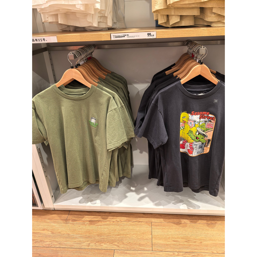 เสื้อยืดแขนสั้นพิมพ์ลายผู้หญิงผ้าฝ้ายแท้ U Sesame Street
