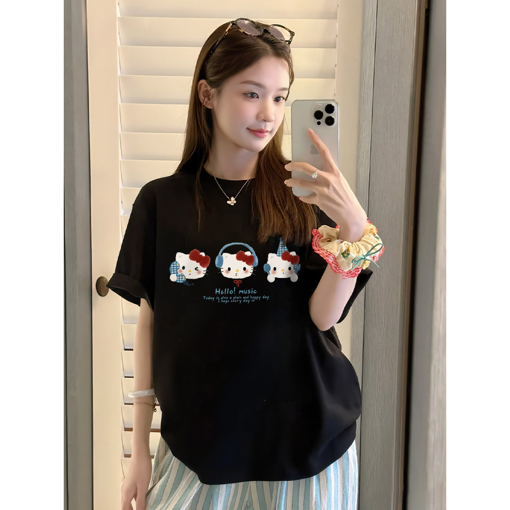 【ส่งจากไทย】📞เสื้อยืดแขนสั้นลายการ์ตูน Hello Kitty สีดำ สำหรับผู้หญิง 2025 ฤดูร้อน ใหม่ หลวม เสื้อยืดยอดนิยมแขนสั้น