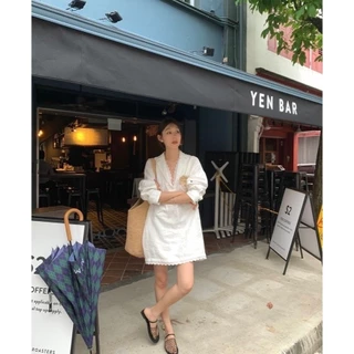 Dahong w520 เสื้อเชิ้ตยาวเกาหลี เรียบๆ oversize แขนยาวสีพื้น ผ้าลินินบุซับ คอวีแซมลูกไม้ ชายลูกไม้ มีกระเป๋า