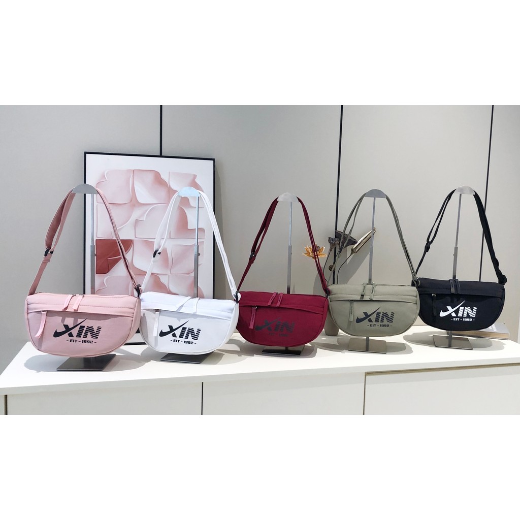 กระเป๋าสะพายข้าง Thrasher Sacoche Bag ของใหม่ ของแท้ พร้อมส่ง