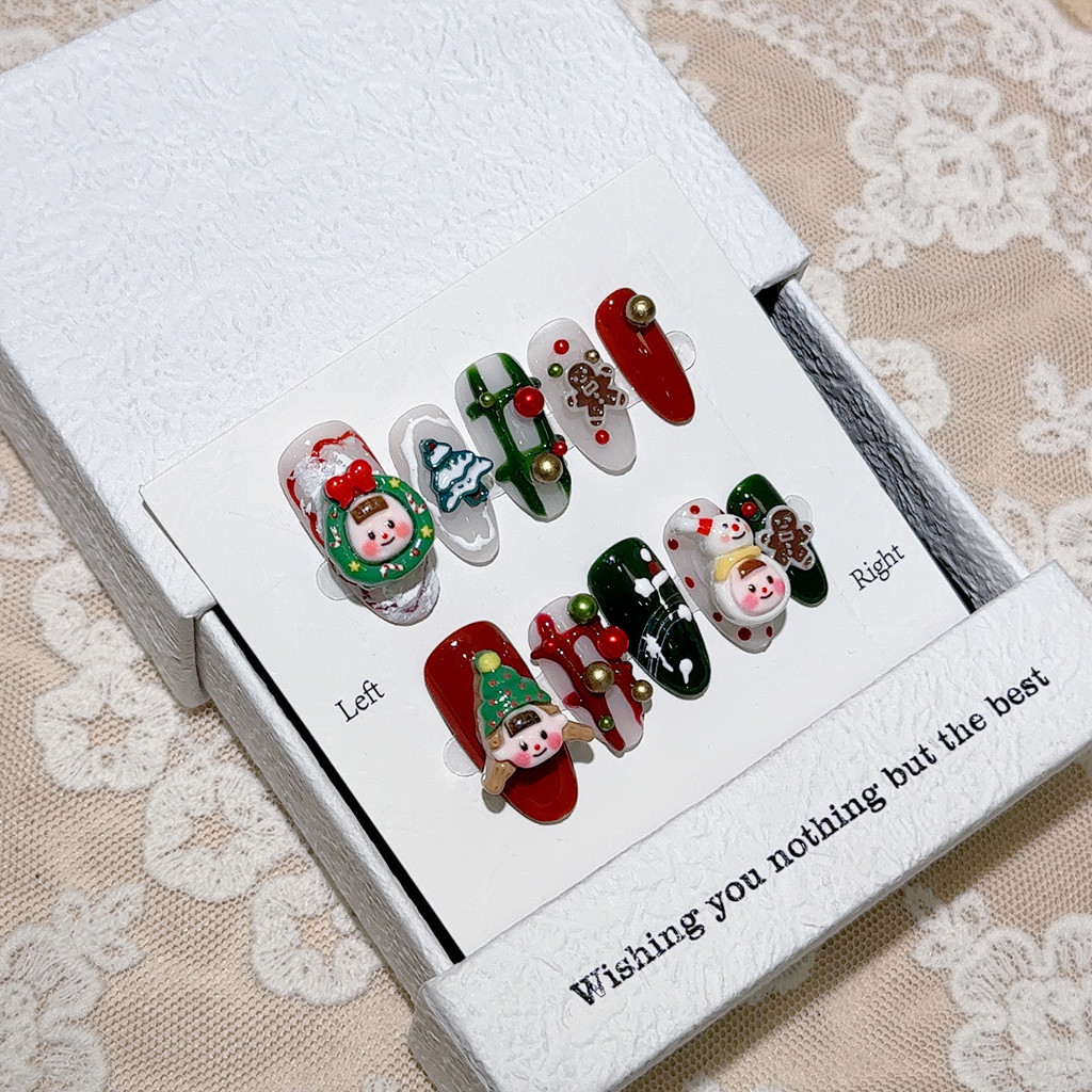 Christmas Story Handmade สวมใส่เล็บ 3D Christmas Eve Almond เล็บปลอมสาว Snowman Gingerbread Man สีแดงสีเขียวเล็บ Art