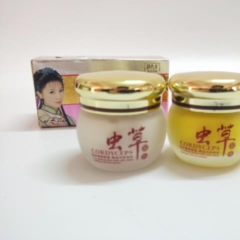 Hot Product 54% Repurchase Rate Yuchun Beauty Cordyceps Whitening Set 2 in 1 AB Set Morning Night Cr