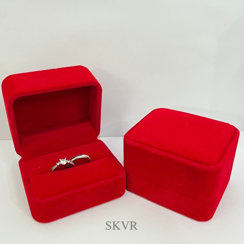 กล่องแหวนคู่ กล่องกำมะหยี่ ทรงสูง ขนาด 6.5*7.5*4.7CM ใส่เครื่องประดับ กล่องใส่ต่างหู จี้