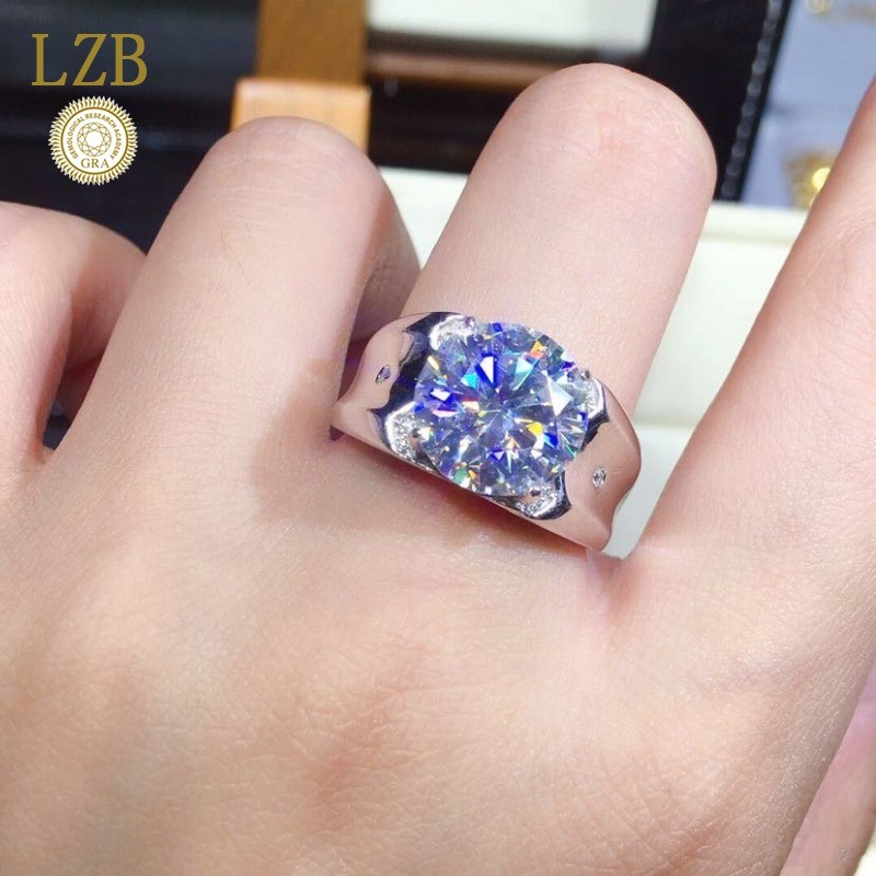 Pt950 Platinum Moissanite เปิดแหวน 5 กะรัต Diamond Cut แปดหัวใจและแปดลูกศรสําหรับผู้หญิง