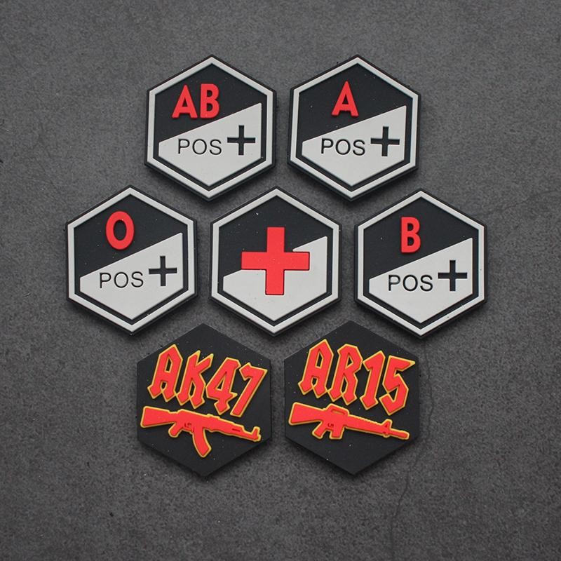 ที่กําหนดเองNY หกเหลี่ยม EDC Mini PVC Morale Seal เลือดประเภท Medical Cross AK473D Velcro Patch /Badges/armband/Emblem ตกแต่งสําหรับแจ็คเก็ตกางเกงยีนส์กระเป๋าเป้สะพายหลังหมวก