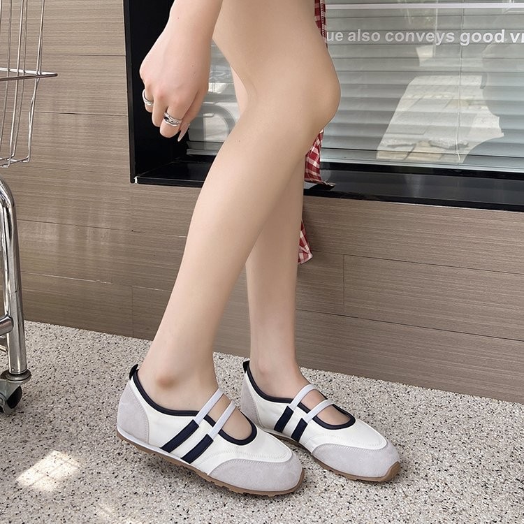 รองเท้าผ้าใบผู้หญิง แบบต่ำ ปลายกลม สายยางแบน - รูปที่ 2