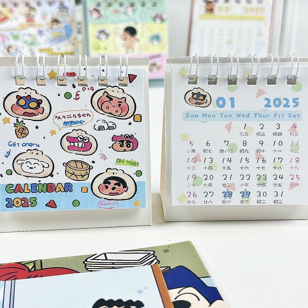 2025 ปฏิทินเครยอนชินจังการ์ตูนมินิปฏิทินเดสก์ท็อปตกแต่ง