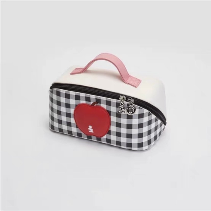 [สต๊อกพร้อม]100% Tagi.สินค้าใหม่<i>apple Puff Cute Waterproof Portable Storage Bag</i>