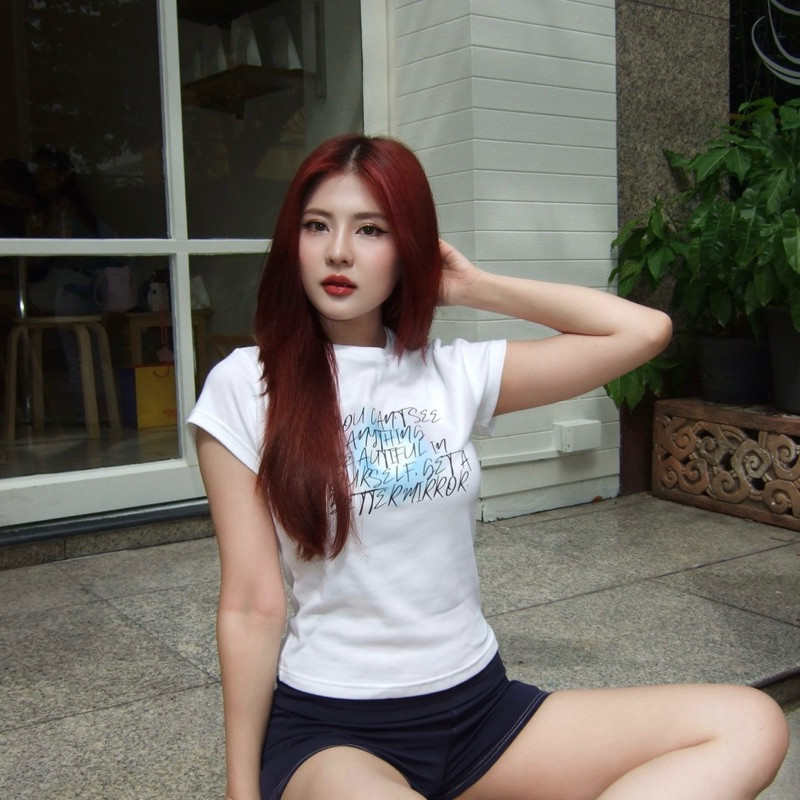 (จัดส่งตลอด 24 ชั่วโมง）OOOK Official | [พร้อมส่ง] เสื้อทรง BABY TEE BETTER MIRROR