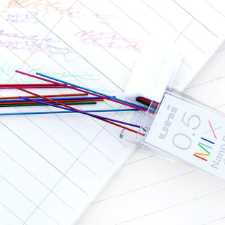 1 กล่องญี่ปุ่น Uni Nano Graphite Lead Core 202NDC สีดินสอตะกั่วเติม 0.5 มม.น่ารักโรงเรียนอุปกรณ์เครื่องเขียน Kawaii ดินสอ