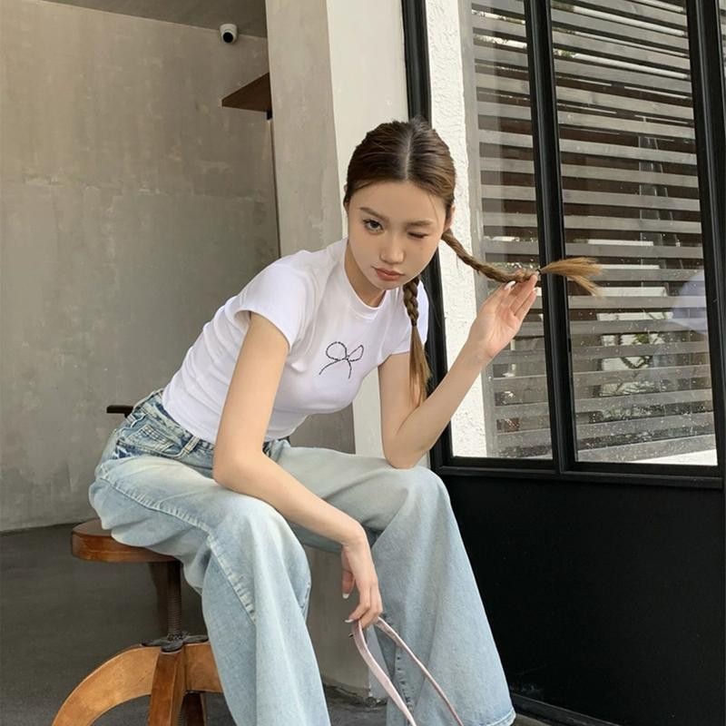 BIMI เสื้อครอปโบว์ เสื้อที่สาวเซ็กชี่และโฮตเลือก สไตล์Y2Kเห็นอกเห็นเอว ทรงสวยผ้านิ่ม ดูผอม ส่งจากกทม