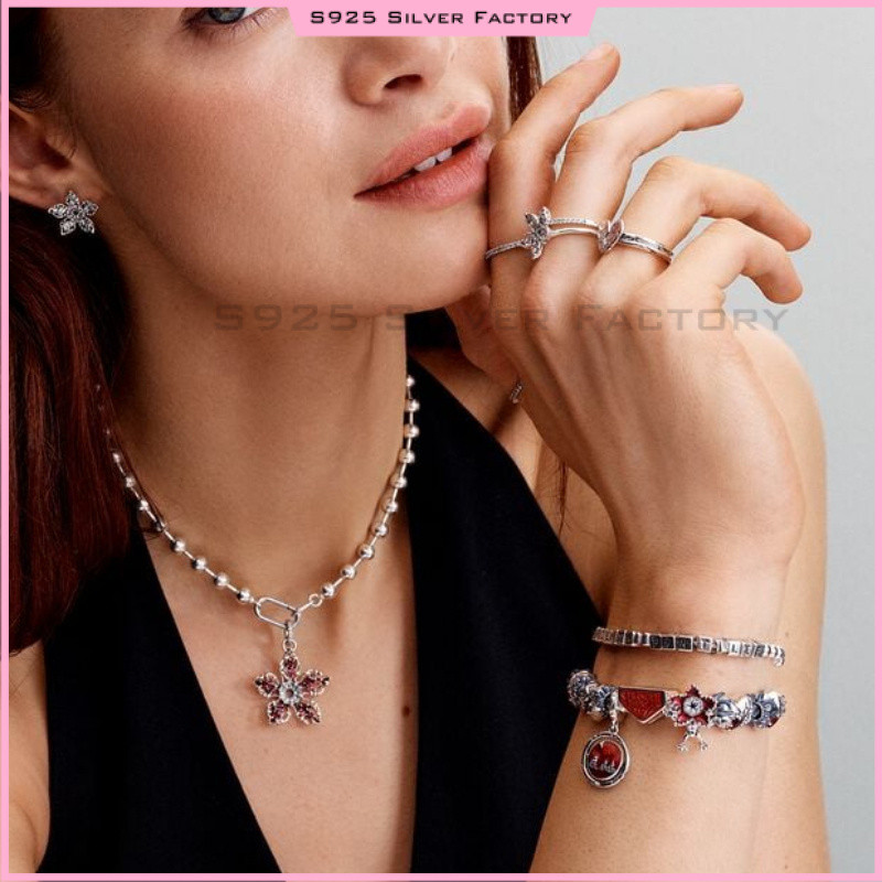 Moon Dangle Charm Lucky Star & Heart Charm Stranger Things Glow-in-the-dark Heart Charm 100% 925 สร้อยข้อมือเงินลูกปัดเหมาะสําหรับสร้อยข้อมืองูคริสต์มาสของขวัญของขวัญวันเกิด